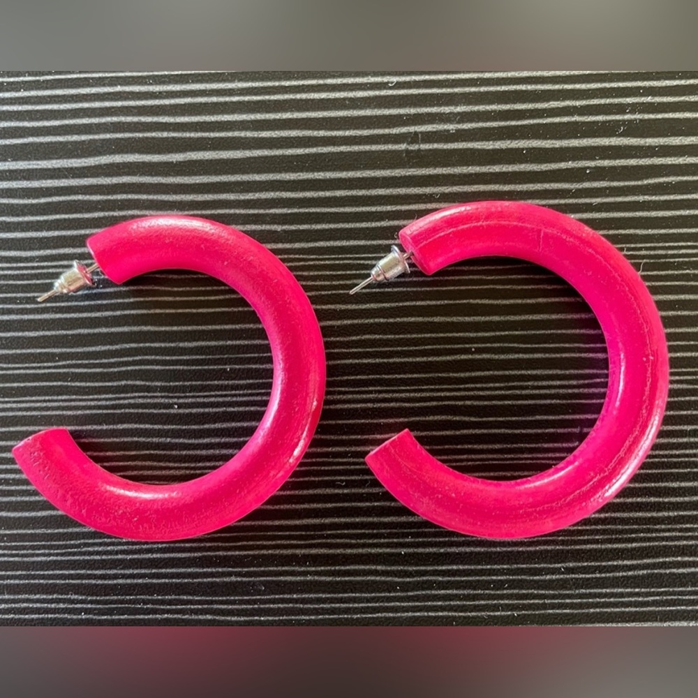 Pink hoop earrings